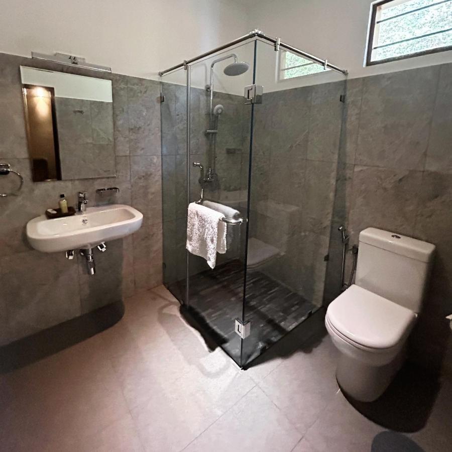 Cliveland Residence Канди Екстериор снимка
